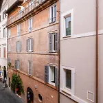 Beautiful Studio Near Piazza Navona