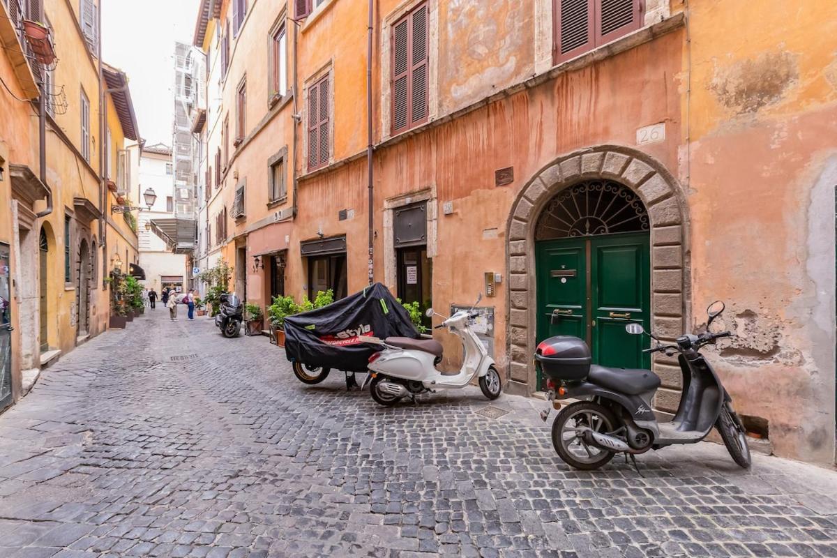 Beautiful Near Piazza Navona Rom