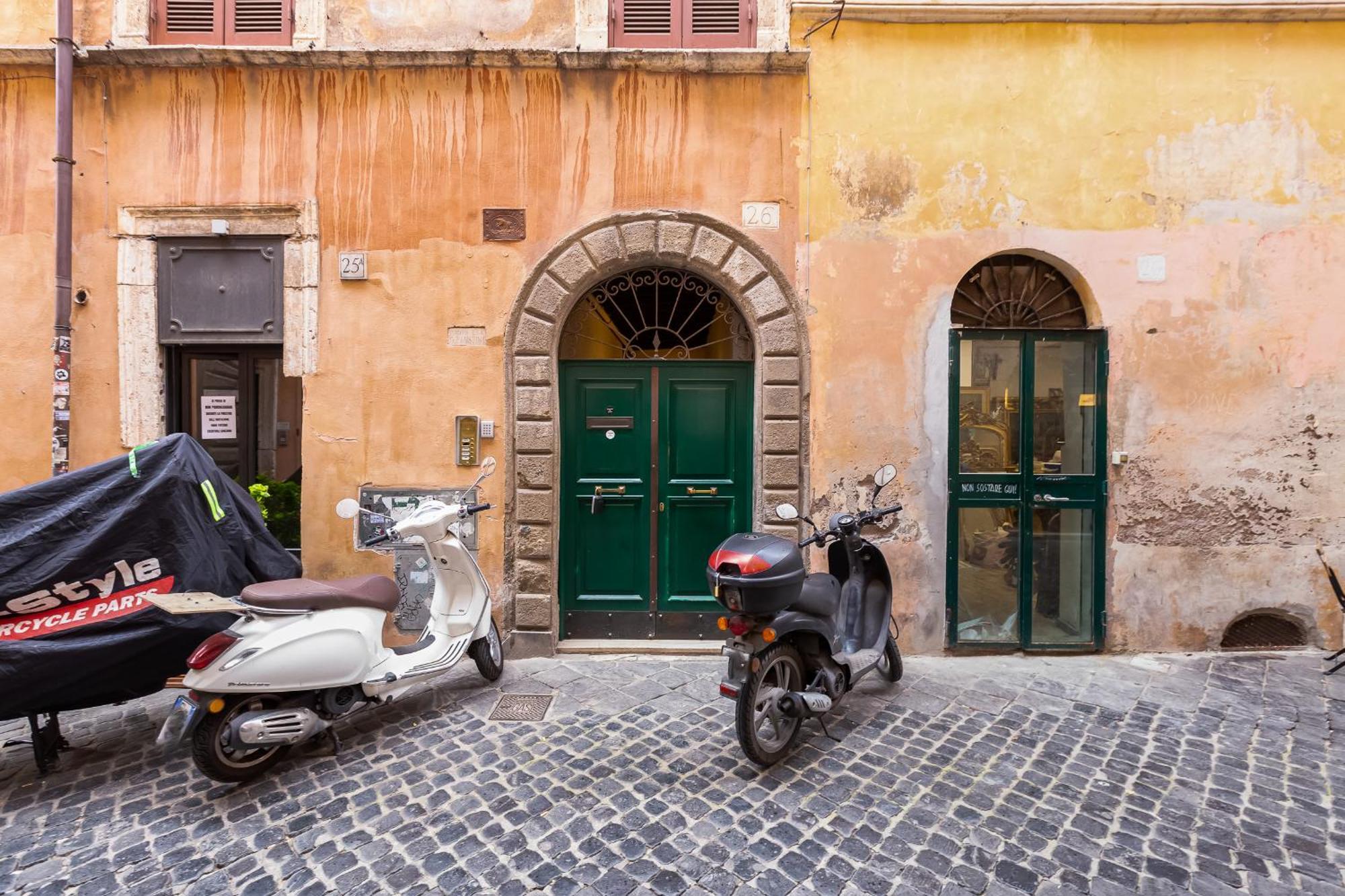 Apartment Beautiful Near Piazza Navona